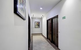 Super Hotel O Krishna Nagar Near Sawai Man Singh Stadium